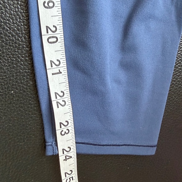 Vuori All The Feels Legging Blue Coast High Rise Performance Stretch Bliss L NEW - Picture 11 of 11